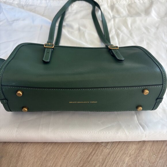 COACH Swing Zip Bag in Hunter Green - Picture 6 of 11